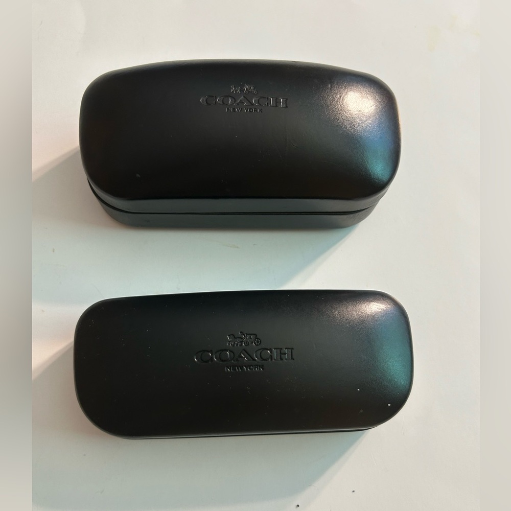 COACH NEW YORK BLACK HARDSHELL CASES SNAP CLOSURE BLACK LINING (2)